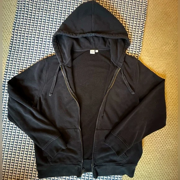 【00s】old GAP zip up nylon jacket GapVintage Adult '00s Classic Nylon Zip-Up Windbreaker | Gap